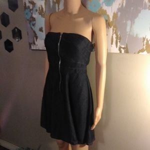 Dark blue sleeveless dress